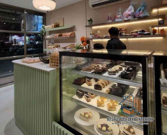 Display Toko Roti Minimalis