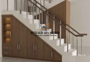 Lemari bawah tangga Custom HPL Tahan Lembab Estetik di Bekasi